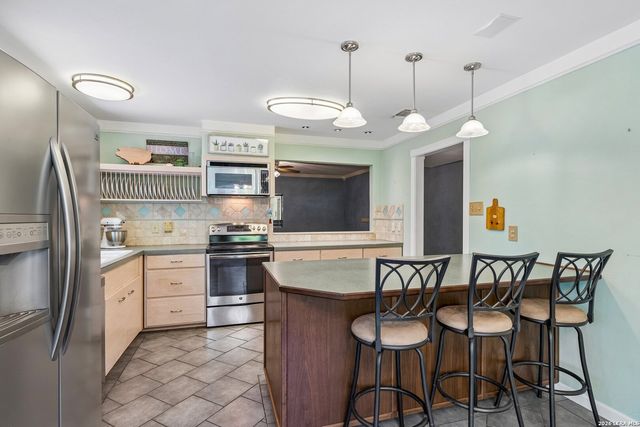 1918 Longfield, San Antonio, TX 78248