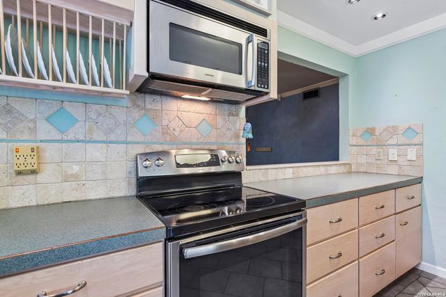1918 Longfield, San Antonio, TX 78248