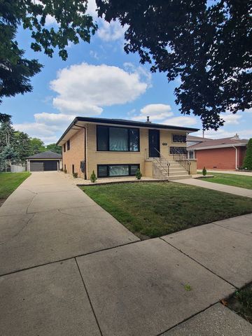 9028 Meade Avenue, Oak Lawn, IL 60453