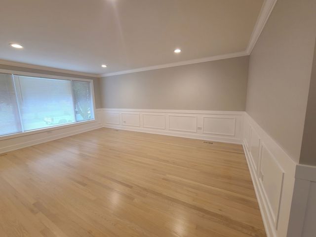 9028 Meade Avenue, Oak Lawn, IL 60453