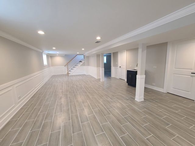 9028 Meade Avenue, Oak Lawn, IL 60453