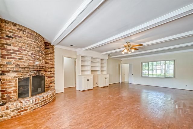 918 Wycliffe Drive, Houston, TX 77079