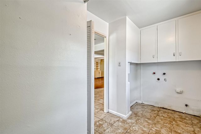 918 Wycliffe Drive, Houston, TX 77079