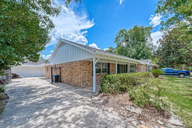 918 Wycliffe Drive, Houston, TX 77079