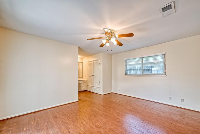 918 Wycliffe Drive, Houston, TX 77079