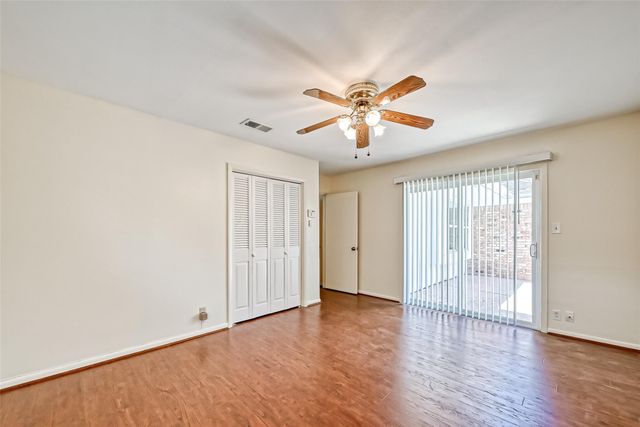 918 Wycliffe Drive, Houston, TX 77079