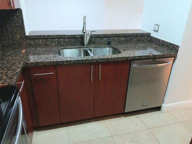 1265 SW 46th Avenue 2207, Pompano Beach, FL 33069