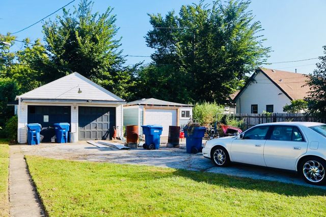 2332 Desplaines Street, Blue Island, IL 60406
