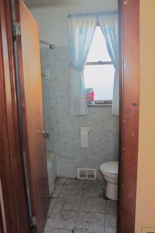 2332 Desplaines Street, Blue Island, IL 60406