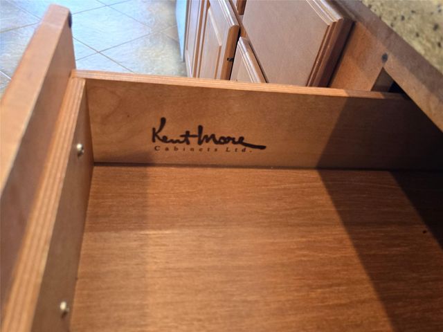 1813 Sandy Lake Drive, Friendswood, TX 77546