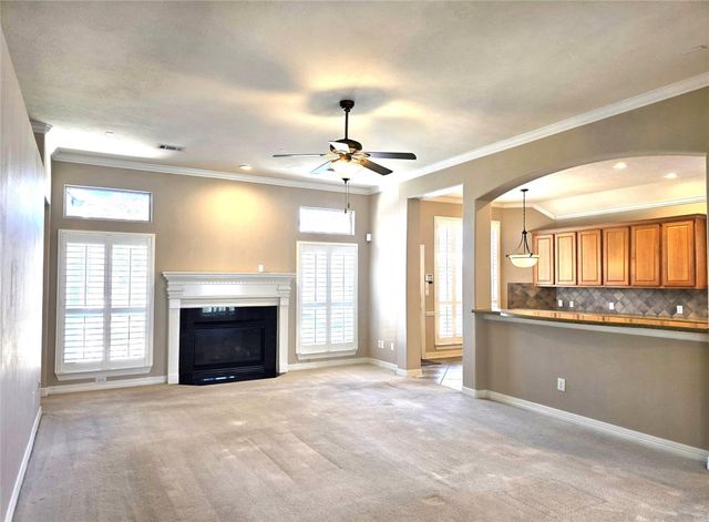 1813 Sandy Lake Drive, Friendswood, TX 77546