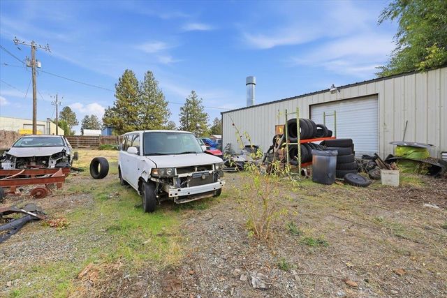 1521 E Houston Ave, Spokane, WA 99217