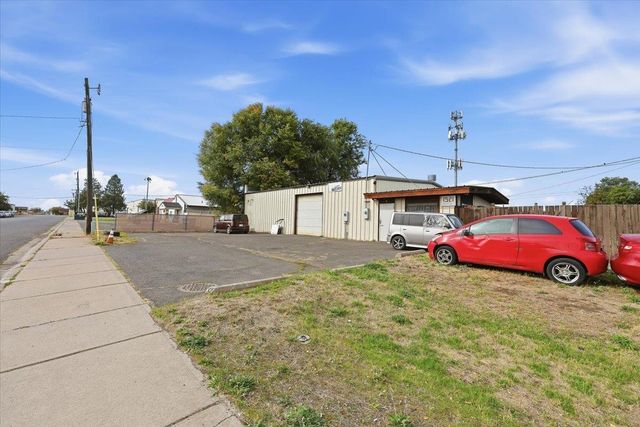 1521 E Houston Ave, Spokane, WA 99217