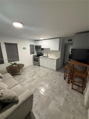 2020 Washington Street 3, Hollywood, FL 33020