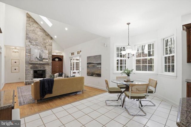 1160 STONEY RUN RD, Hummelstown, PA 17036