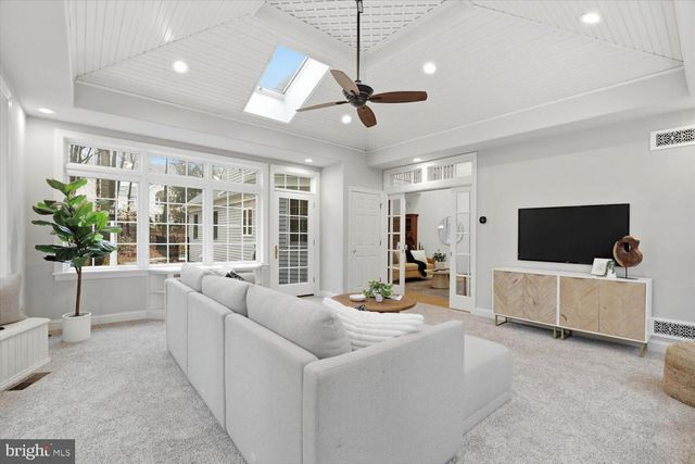 1160 STONEY RUN RD, Hummelstown, PA 17036