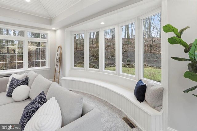 1160 STONEY RUN RD, Hummelstown, PA 17036