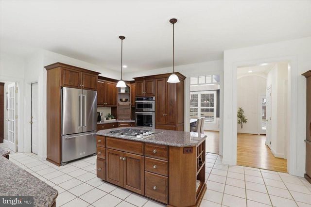 1160 STONEY RUN RD, Hummelstown, PA 17036