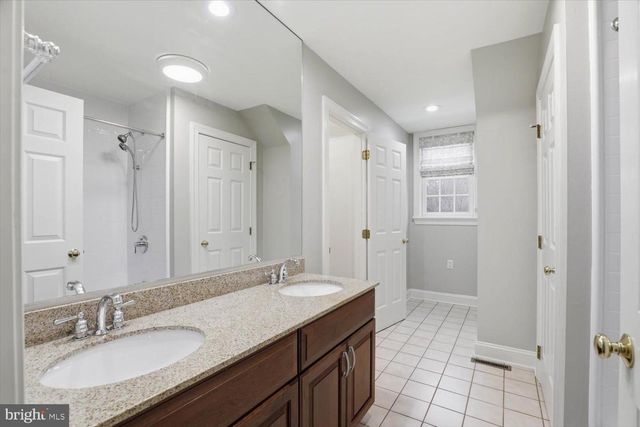 1160 STONEY RUN RD, Hummelstown, PA 17036