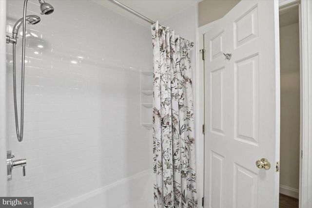 1160 STONEY RUN RD, Hummelstown, PA 17036