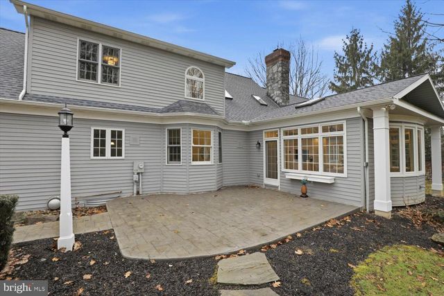 1160 STONEY RUN RD, Hummelstown, PA 17036