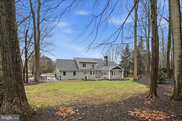 1160 STONEY RUN RD, Hummelstown, PA 17036