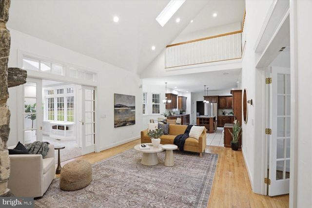 1160 STONEY RUN RD, Hummelstown, PA 17036