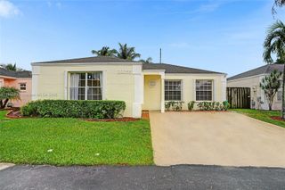 22255 SW 97th Ct, Cutler Bay, FL 33190