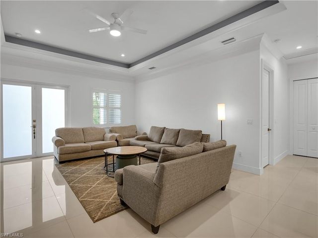 2991 18th AVE NE, Naples, FL 34120