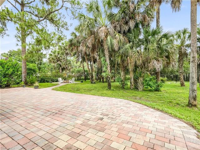 2991 18th AVE NE, Naples, FL 34120