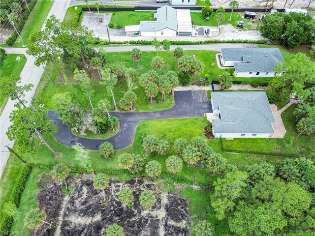 2991 18th AVE NE, Naples, FL 34120