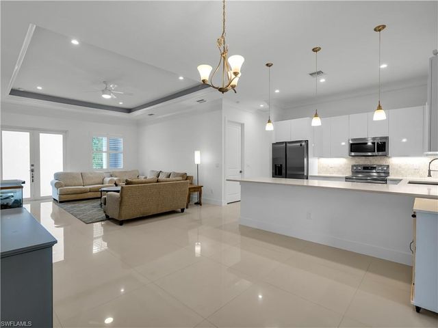 2991 18th AVE NE, Naples, FL 34120