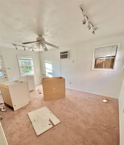 927 27th Street, Dickinson, TX 77539