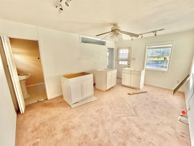 927 27th Street, Dickinson, TX 77539