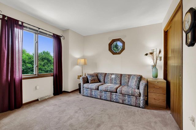 6497 Sky COURT, West Bend, WI 53095