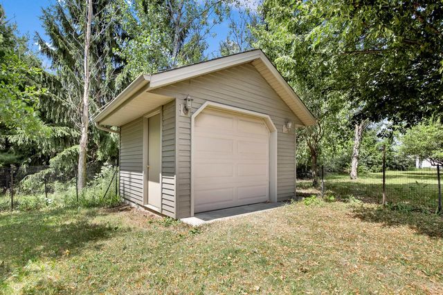 6497 Sky COURT, West Bend, WI 53095