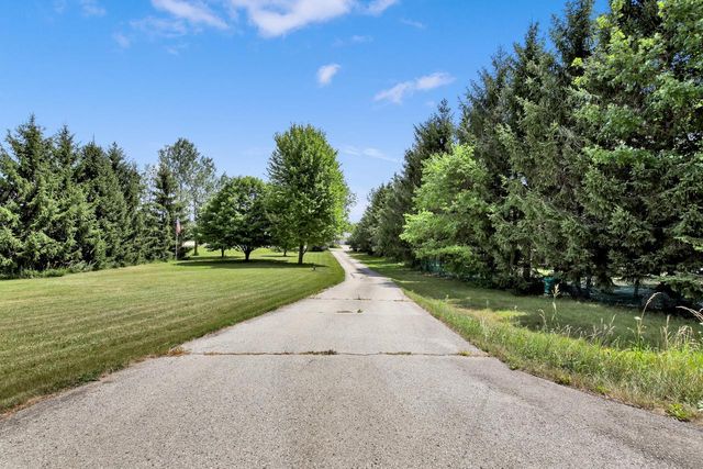 6497 Sky COURT, West Bend, WI 53095