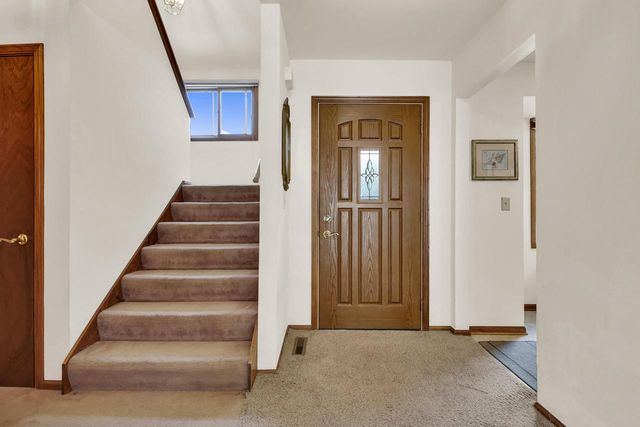6497 Sky COURT, West Bend, WI 53095