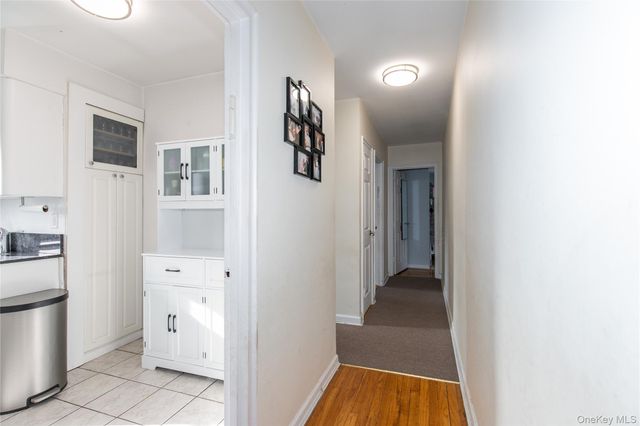 15 BEACH Roads 3A, Great Neck, NY 11023