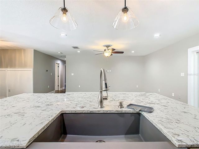 1904 FOXHOLLOW DRIVE E, Auburndale, FL 33823