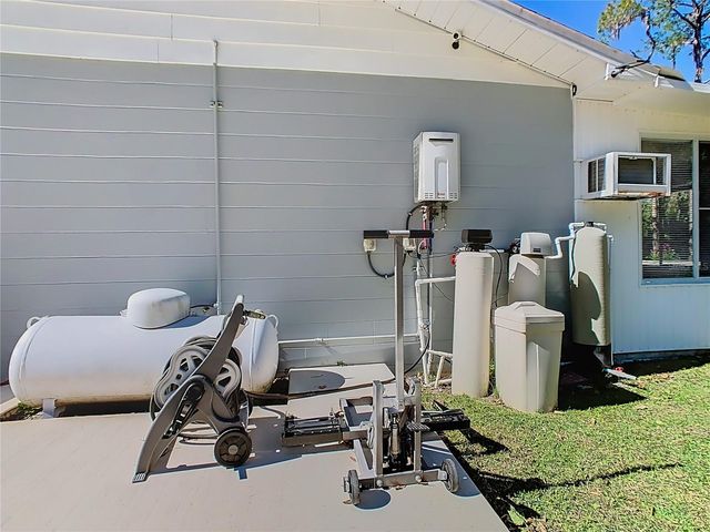 1904 FOXHOLLOW DRIVE E, Auburndale, FL 33823