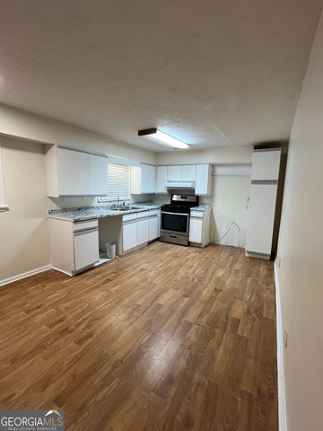 2069 Swan Court, Riverdale, GA 30296