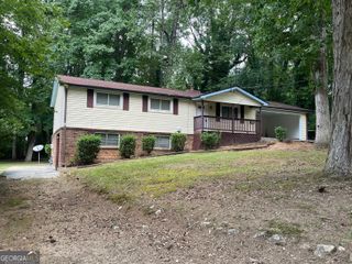 2069 Swan Court, Riverdale, GA 30296