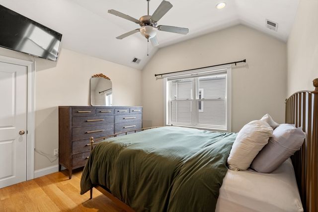 615 Adams 615, Boston, MA 02122