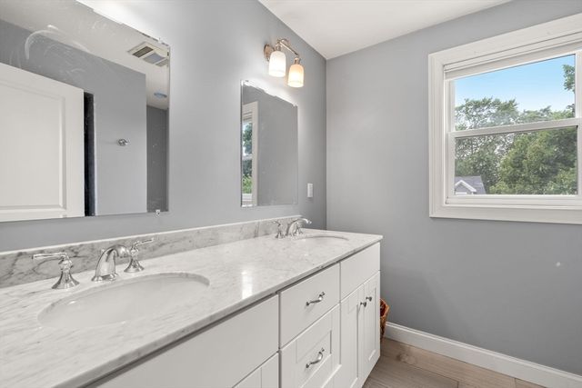 615 Adams 615, Boston, MA 02122