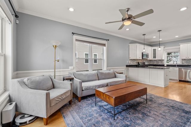 615 Adams 615, Boston, MA 02122