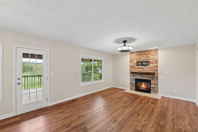 874 Ginger Ridge Drive, Trenton, OH 45067