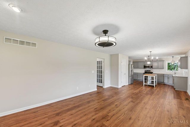874 Ginger Ridge Drive, Trenton, OH 45067
