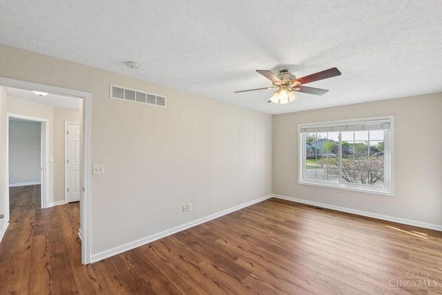 874 Ginger Ridge Drive, Trenton, OH 45067