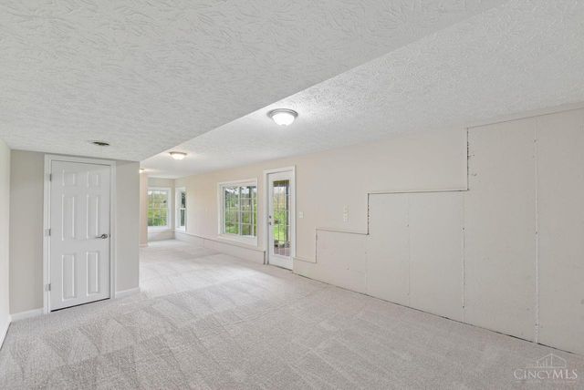 874 Ginger Ridge Drive, Trenton, OH 45067